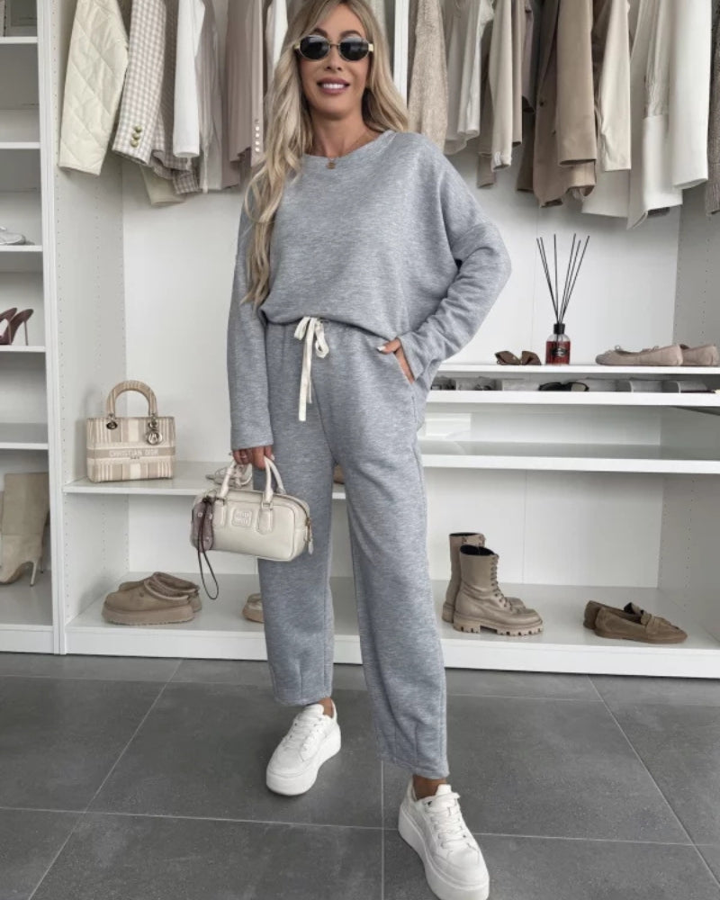 AINE™ - Relaxed Two-Piece Outfit